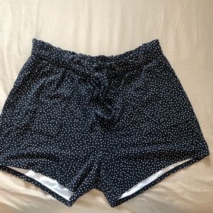 Women’s pokadot shorts
